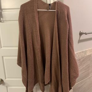 ONE SIZE Cardigan/sweater/cape from torrid